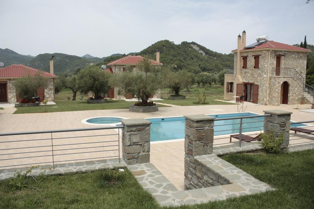 Evinos Garden Apartment