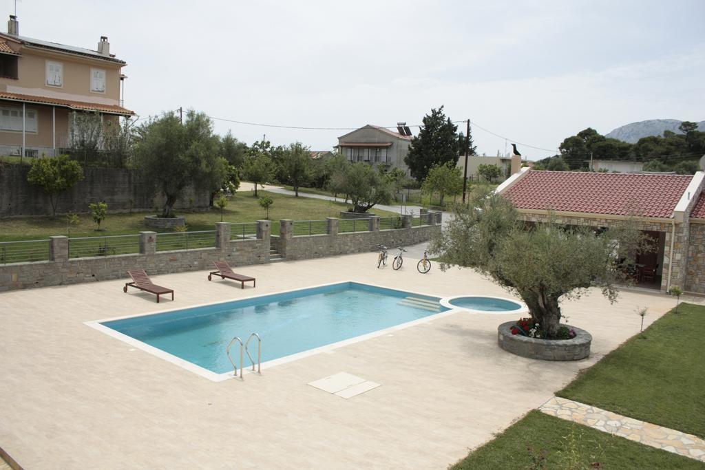 Evinos Garden
