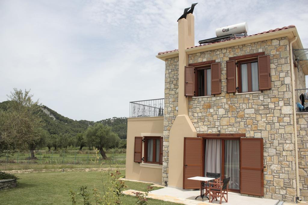 Evinos Garden Apartment Trikorfon